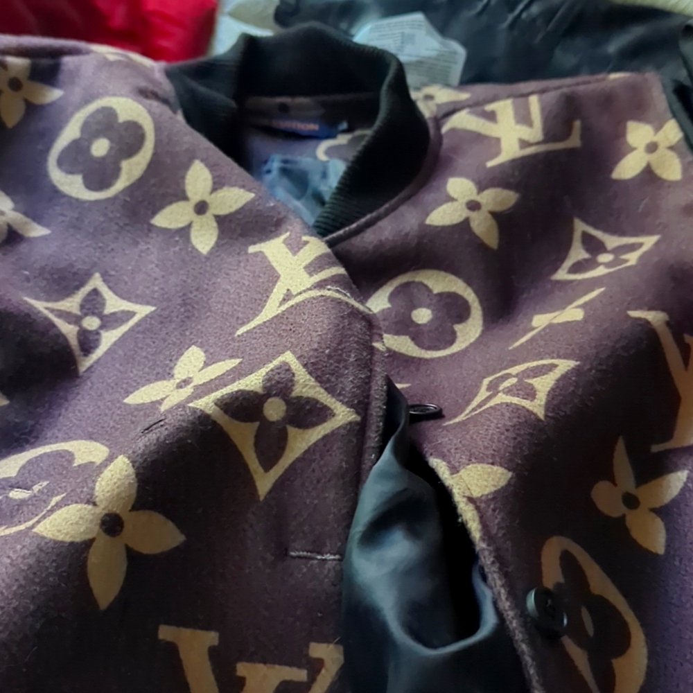 Lv bomber